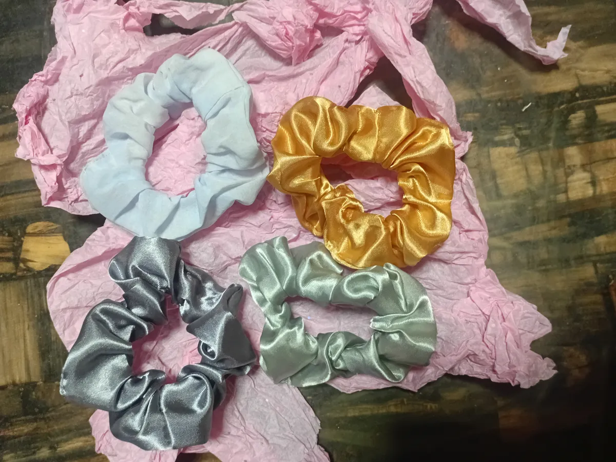 ASSORTED COLORS  SCRUNCHY'S, CREAM  OFF WHITE