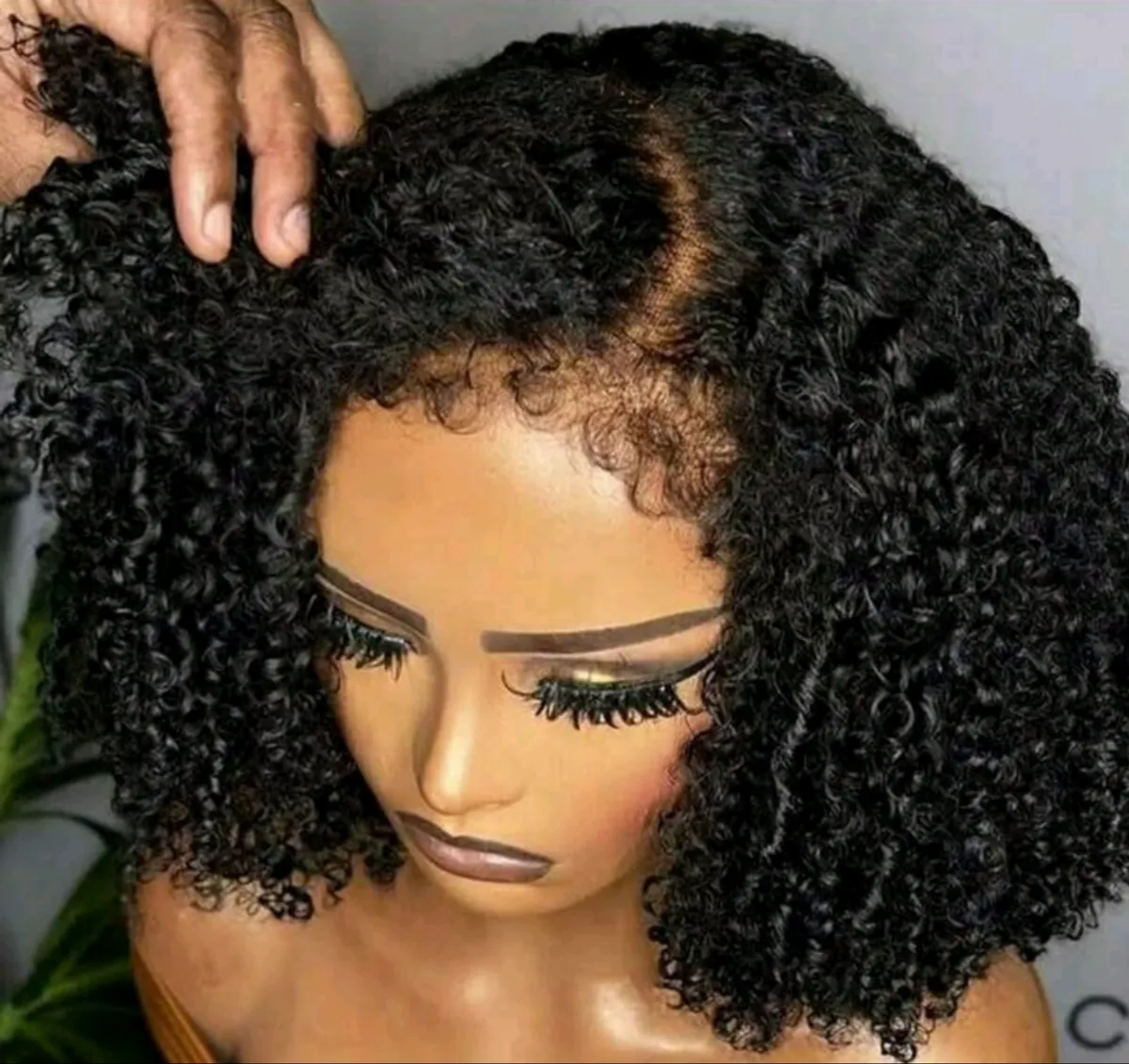 13*4 14inch  200 Desity Kinky Edges Short Bob Wigs Pre Plucked Curly  Transparent Lace Front Wig Human Hair With Curly Baby Hair For Woman