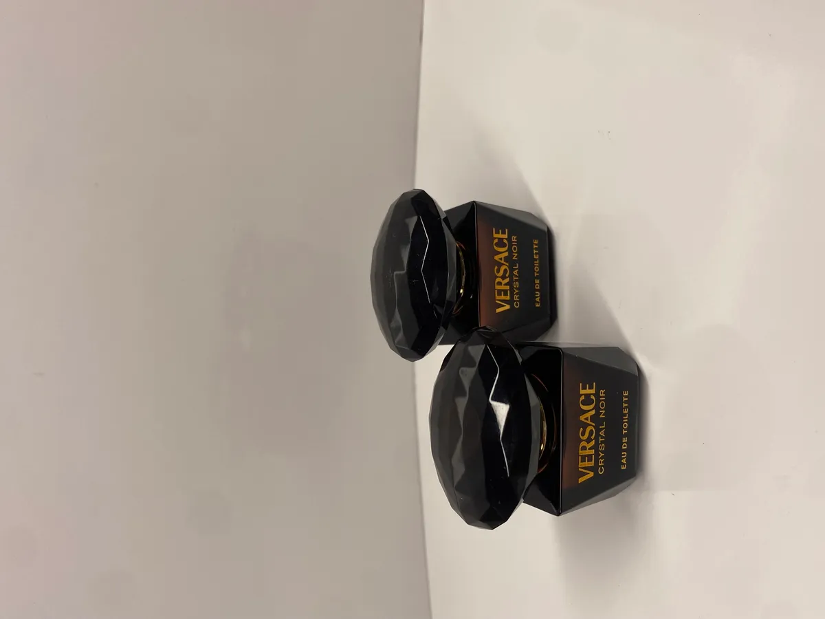 Versace Crystal Noir Eau de Toilette Mini
5ml