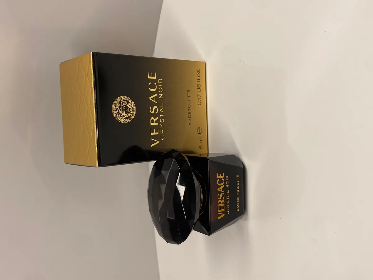 Versace Crystal Noir Eau de Toilette Mini
5ml