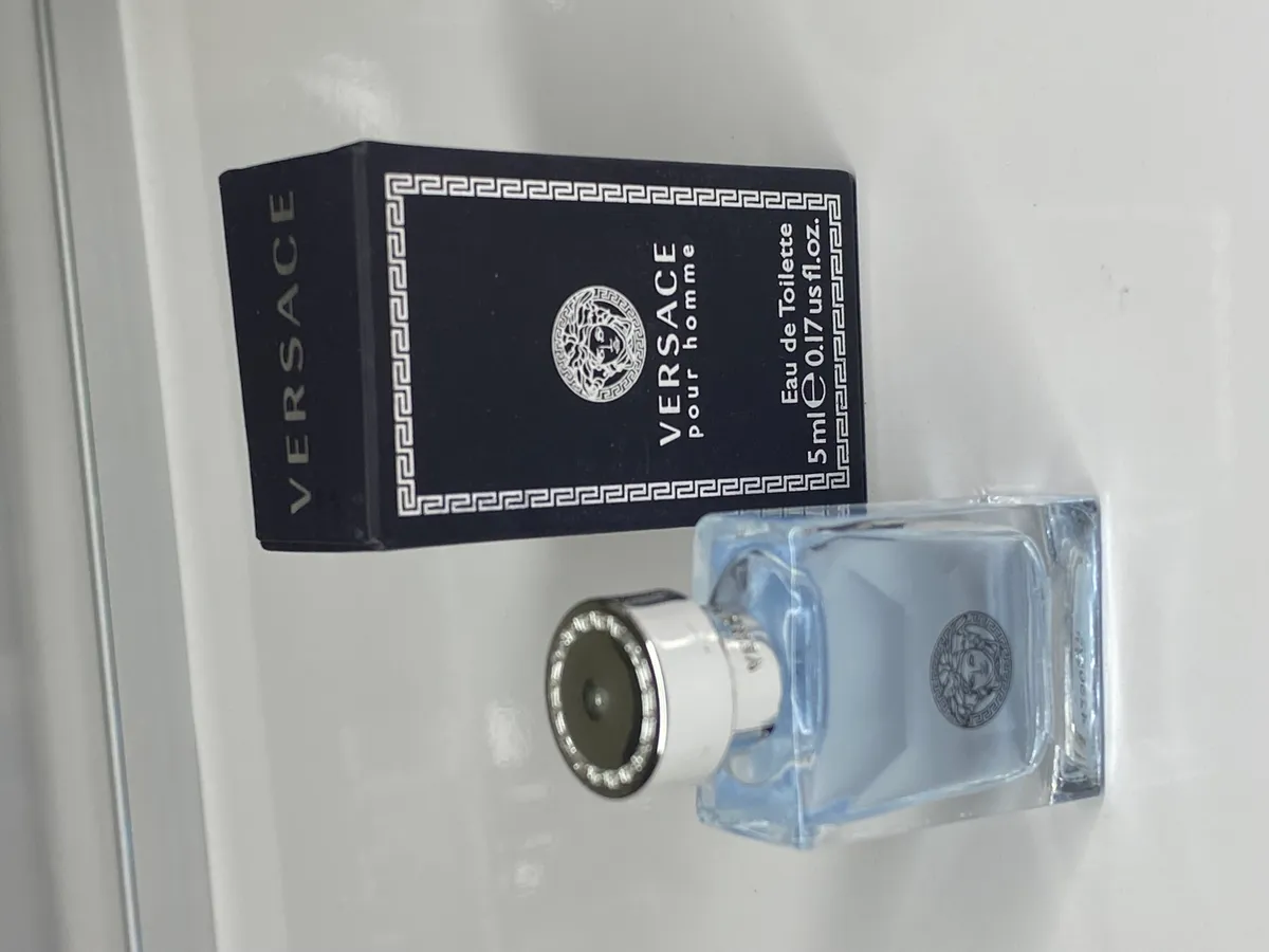 Versace Pour Homme Eau de Toilette Mini Perfume 5ml – Authentic Men’s Fragrance