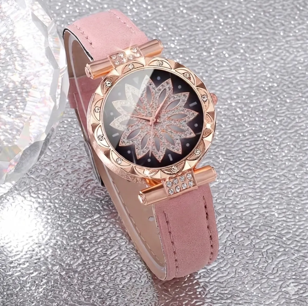 6PCS Fashionable And Elegant Women's Watch Classic Casual Style Women's Quartz Watch Paired With Butterfly Shaped Ring Earring Necklace Bracelet Set