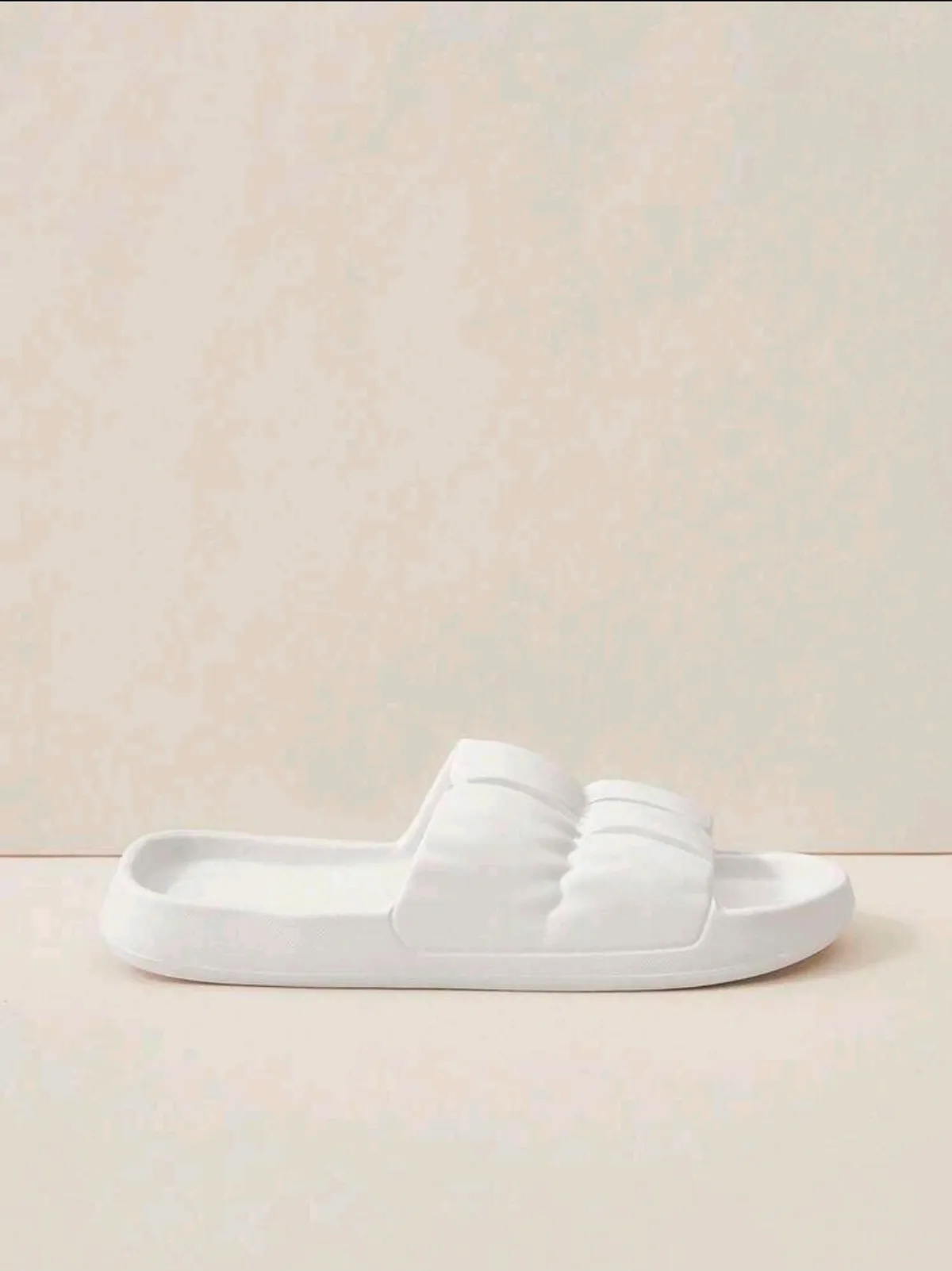 Woman Shoes Single Band Summer Solid White Fashionable Indoor Slippers - Size 6.5