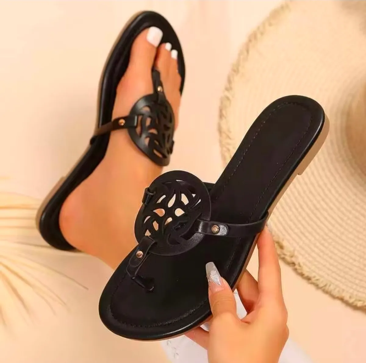 Women's Flip Flop Sandals Flat Sandals Comfortable Dressy Thong Sandals - Size 8US