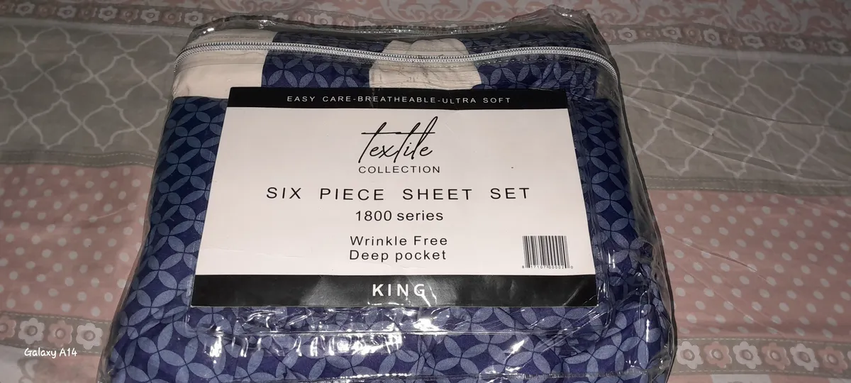 KING-size 6-piece sheet set from the Paris Textile Collection, featuring a wrinkle-free design with deep pockets., KING SIZE