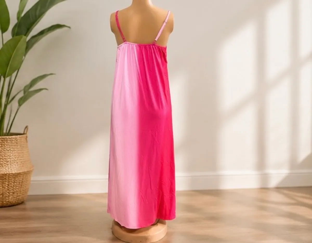 Women'S Ombre Pink Maxi Dress With Pockets -Size M