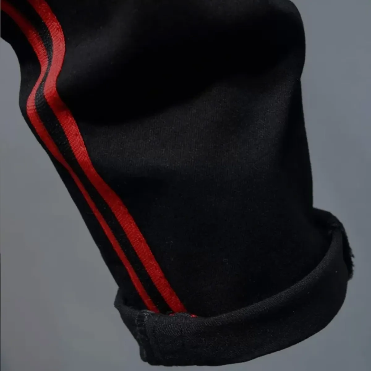 Men's Black Ripped jeans feature Distinctive Red side stripes and "New York" patches-Size 28