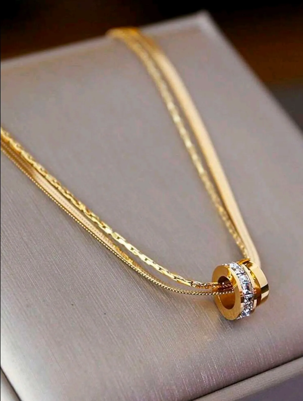 1pc Stainless Steel Round Cubic Zirconia Inlaid Double Layer Pendant Necklace