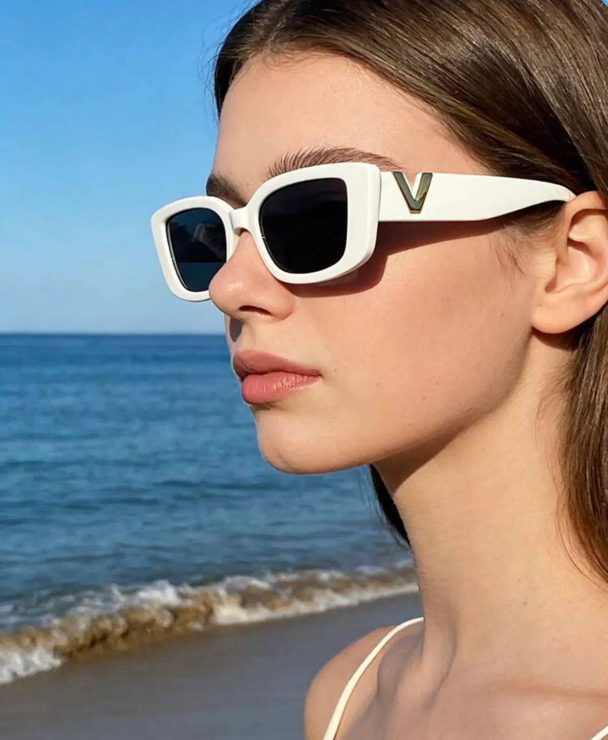 White Small Frame Sun Glasses