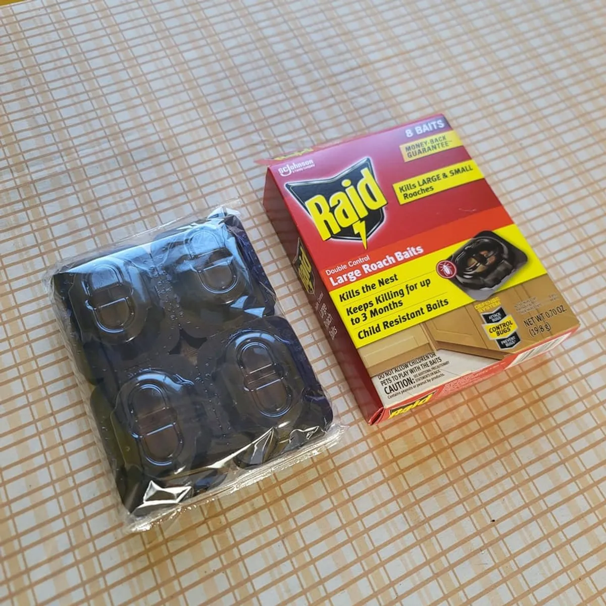 Raid Double Control Large Roach Baits (8 Count)