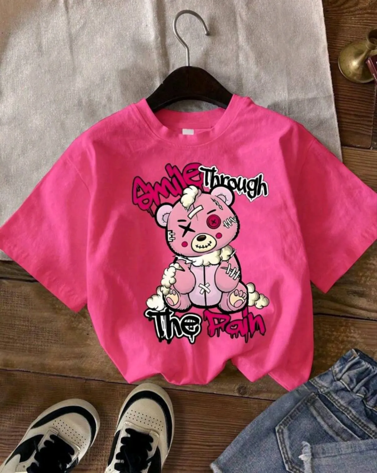 1PC  Distressed Bear Print Short Sleeve T-Shirt, Soft & Skin-Friendly Fabric, Casual Summer Style - Size S