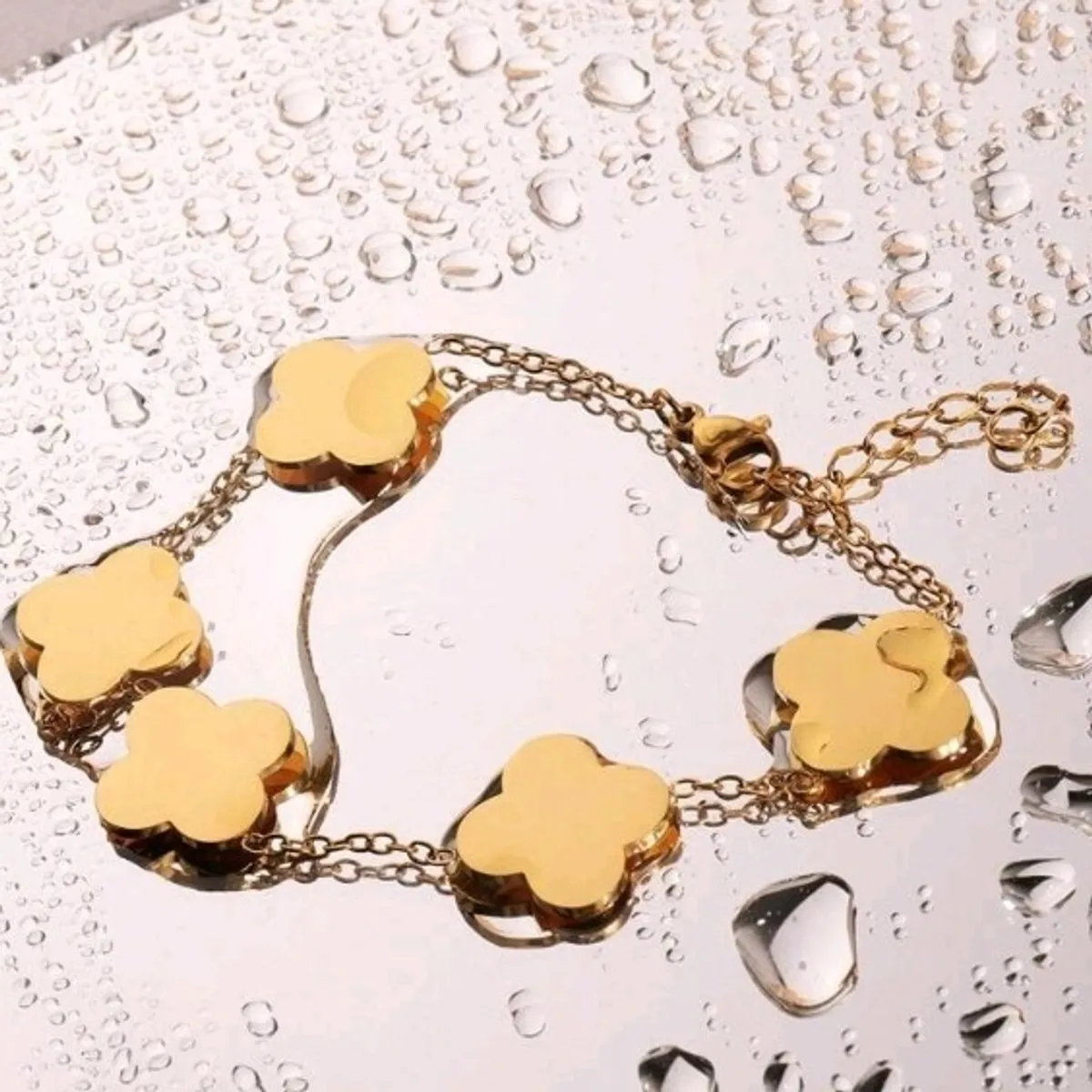 1 PC Gold Glossy Lucky Flower Bracelet