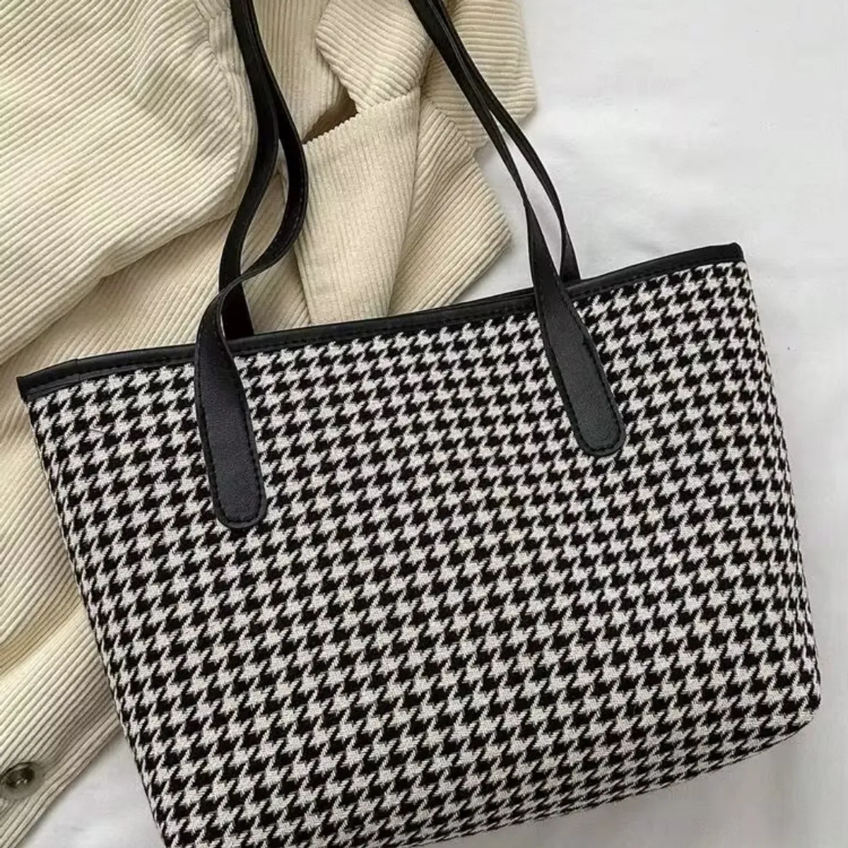 Tartan Large Capacity Laptop Tote Bag - Black And White