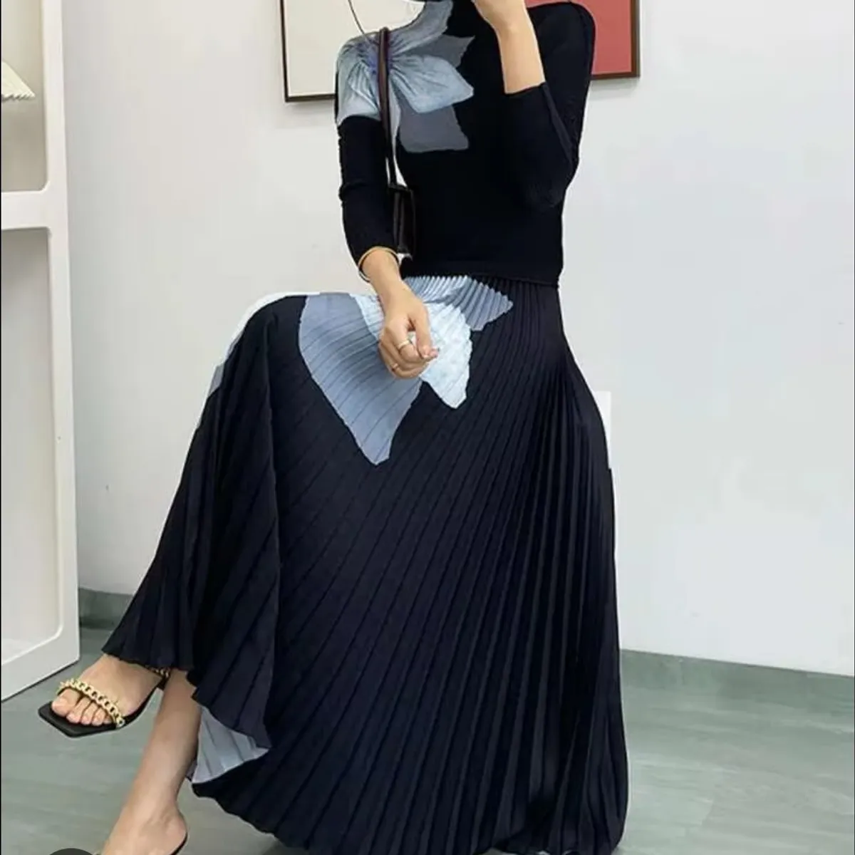 Women  Turtleneck Slim Tops With Pleated High Waist Mid Length Skirt-Size M