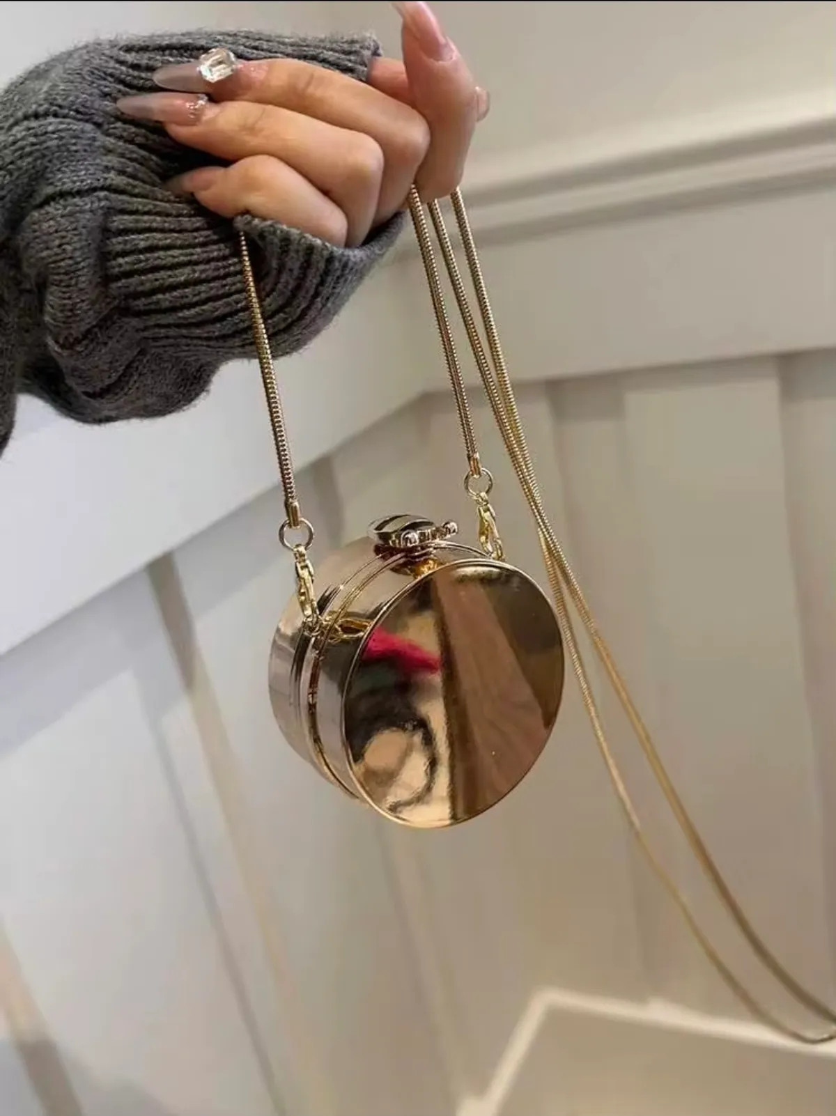 Gold Mini Round Accessory Bag Chain Box Crossbody Bag Women Party Cosmetic Jewelry Bag Coin Purse