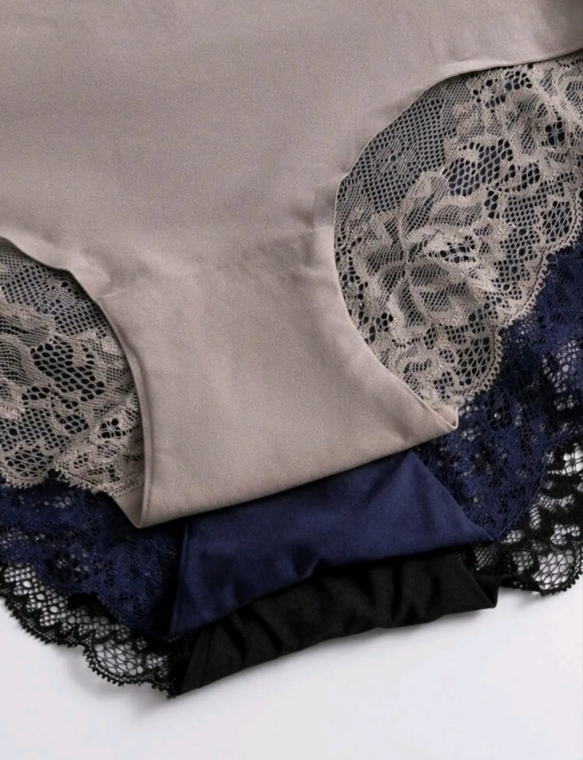 3PCS/pack Breathable & Comfortable Lace Women's Panties, Seamless Triangle Underwear- Size L