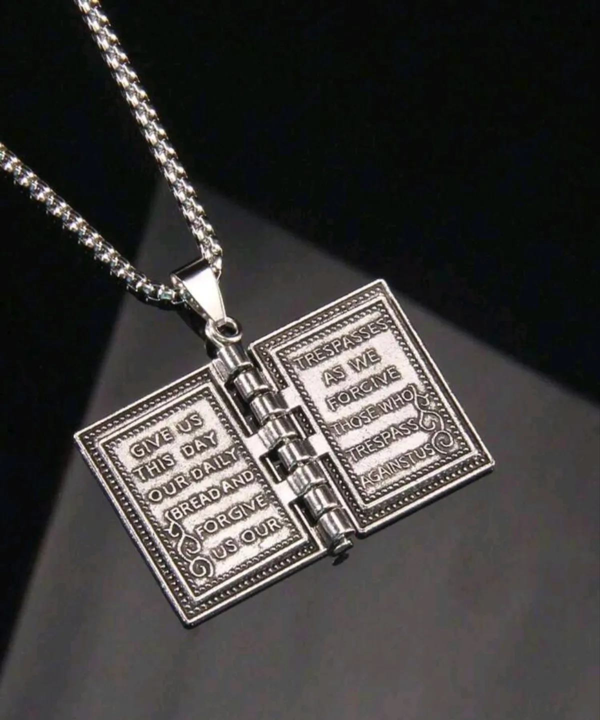 1PC Flip Page Bible Lord's Prayer Book Pendant Necklace