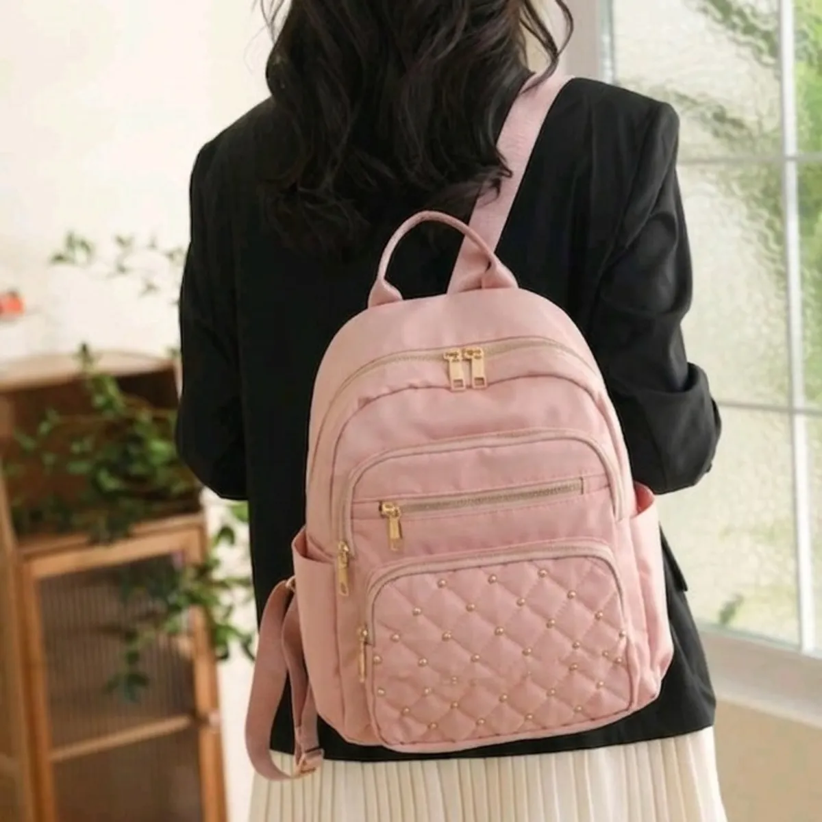 Multifunctional Women's Backpack, Lightweight Versatile Outdoor Backpack