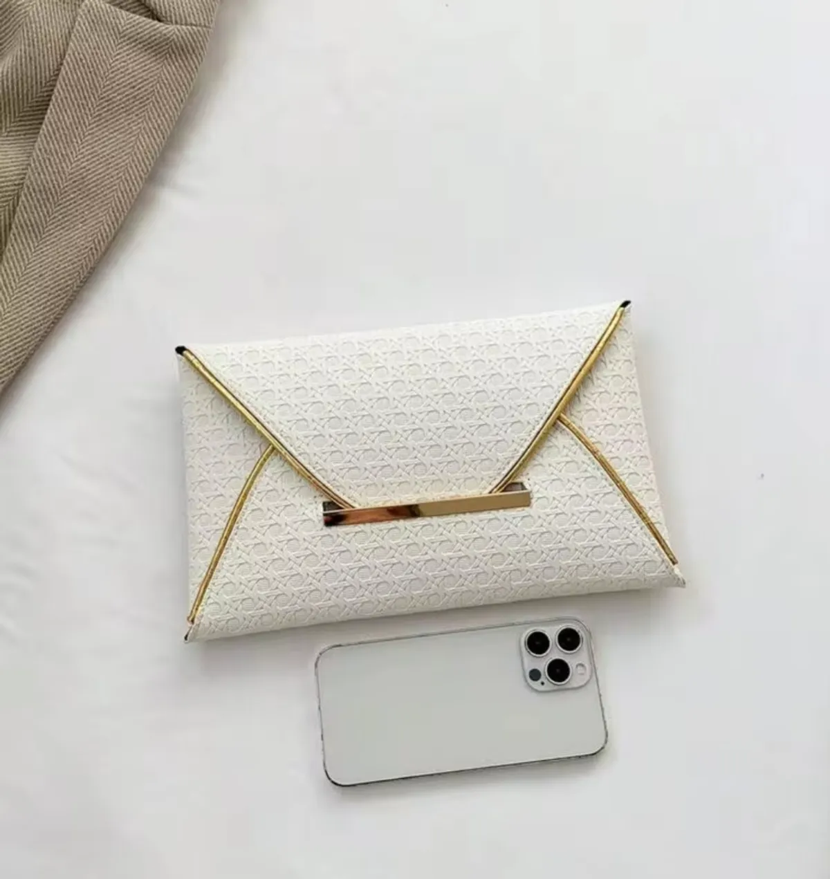 Women's Plain Color PU Square Woven Texture Envelope Clutch