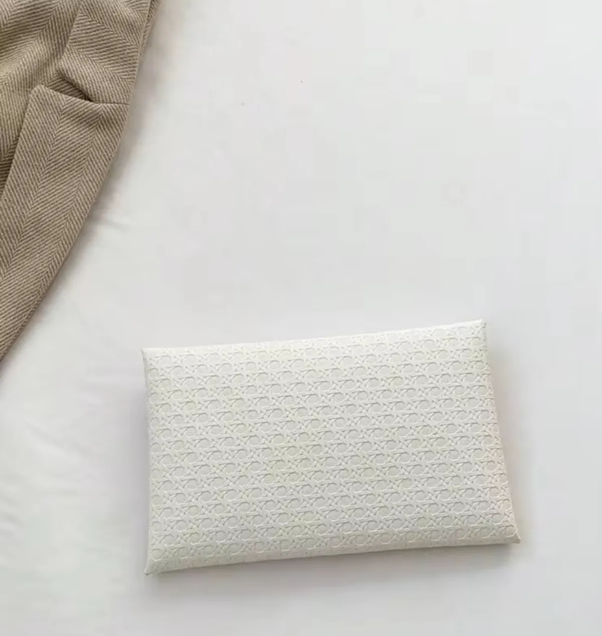 Women's Plain Color PU Square Woven Texture Envelope Clutch