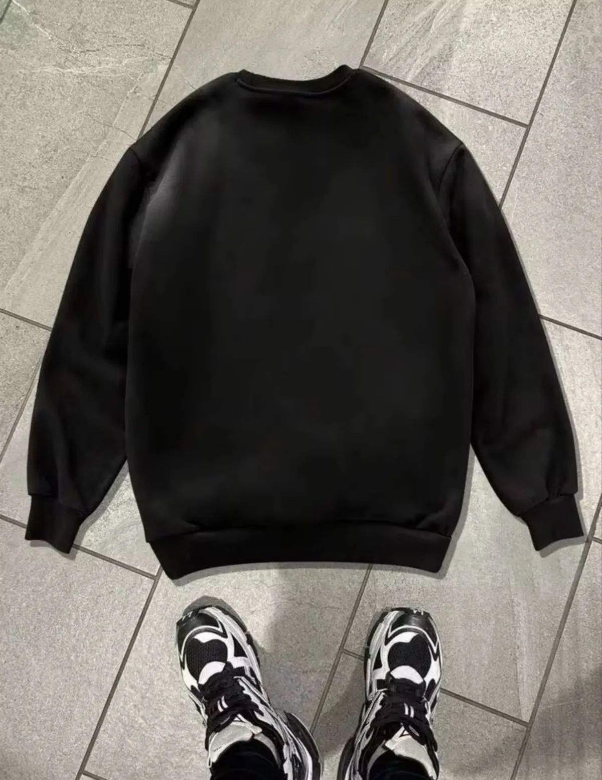 Homme Men's Casual Letter Hand Print Round Neck Long Sleeve Pullover Sweatshirt - Size S