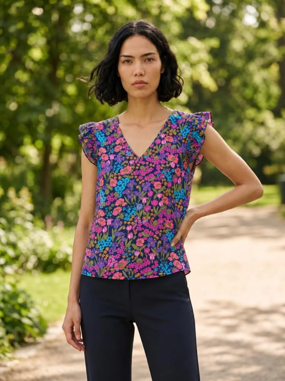 Women’s lightweight casual work blouse three piece set. Size xl