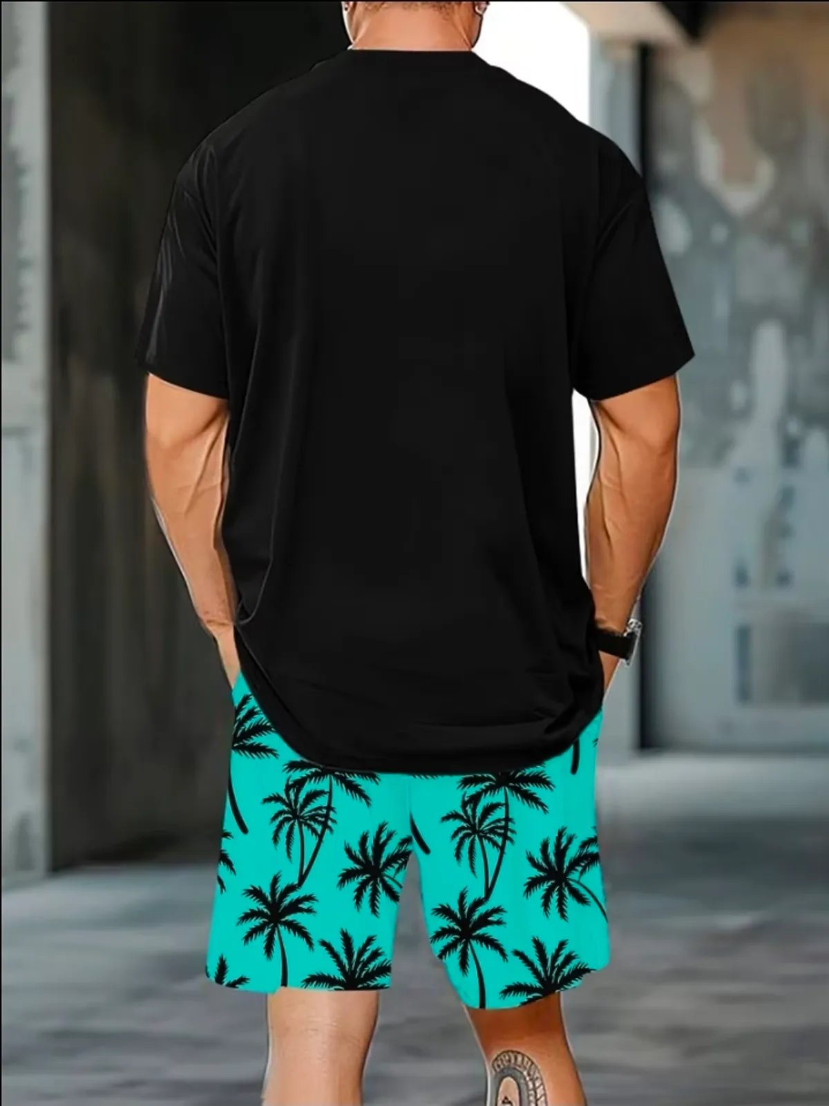 Trendy Men's Set: Short-Sleeve T-Shirt + Casual Shorts Two-Piece Outfit -Size S