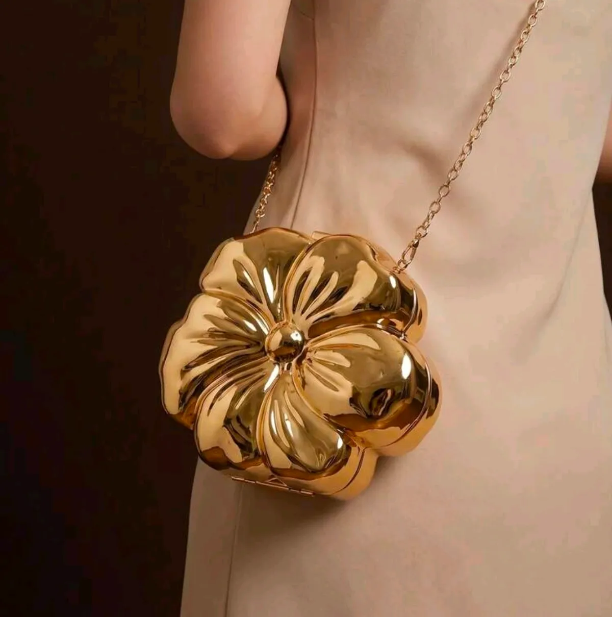 Elegant Mini Flower Shaped Metallic Evening Bag