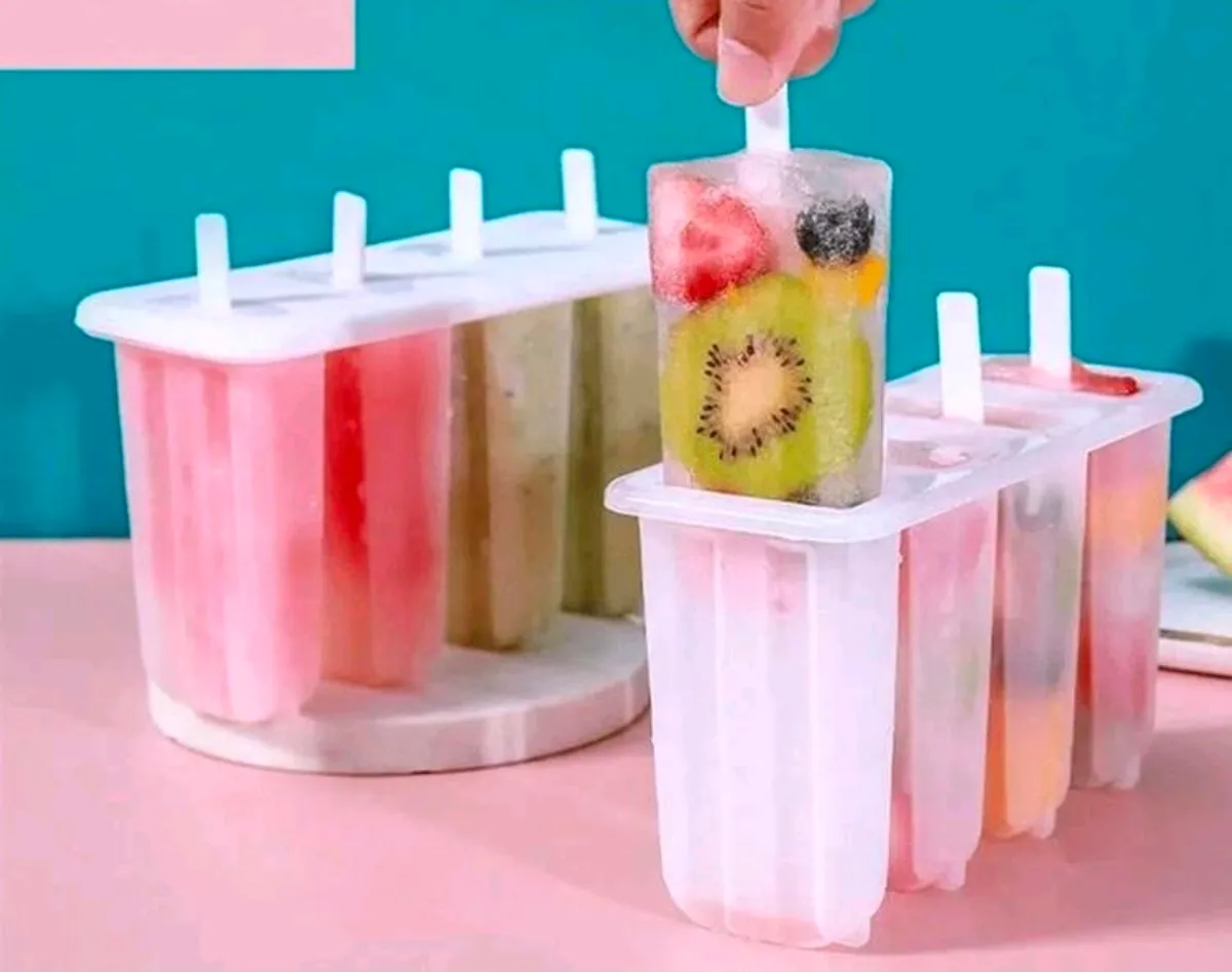 4-Cavity Plastic Popsicle Mold With Lid