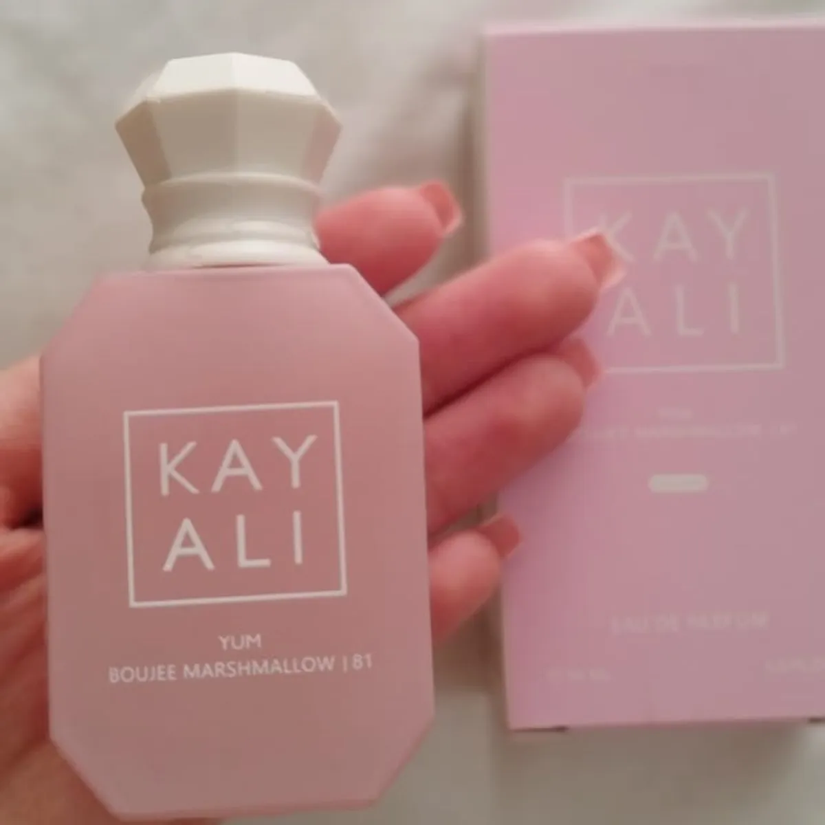 KAYALI YUM BOUJEE MARSHMALLOW | 81 Eau de Parfum Intense (30ml)