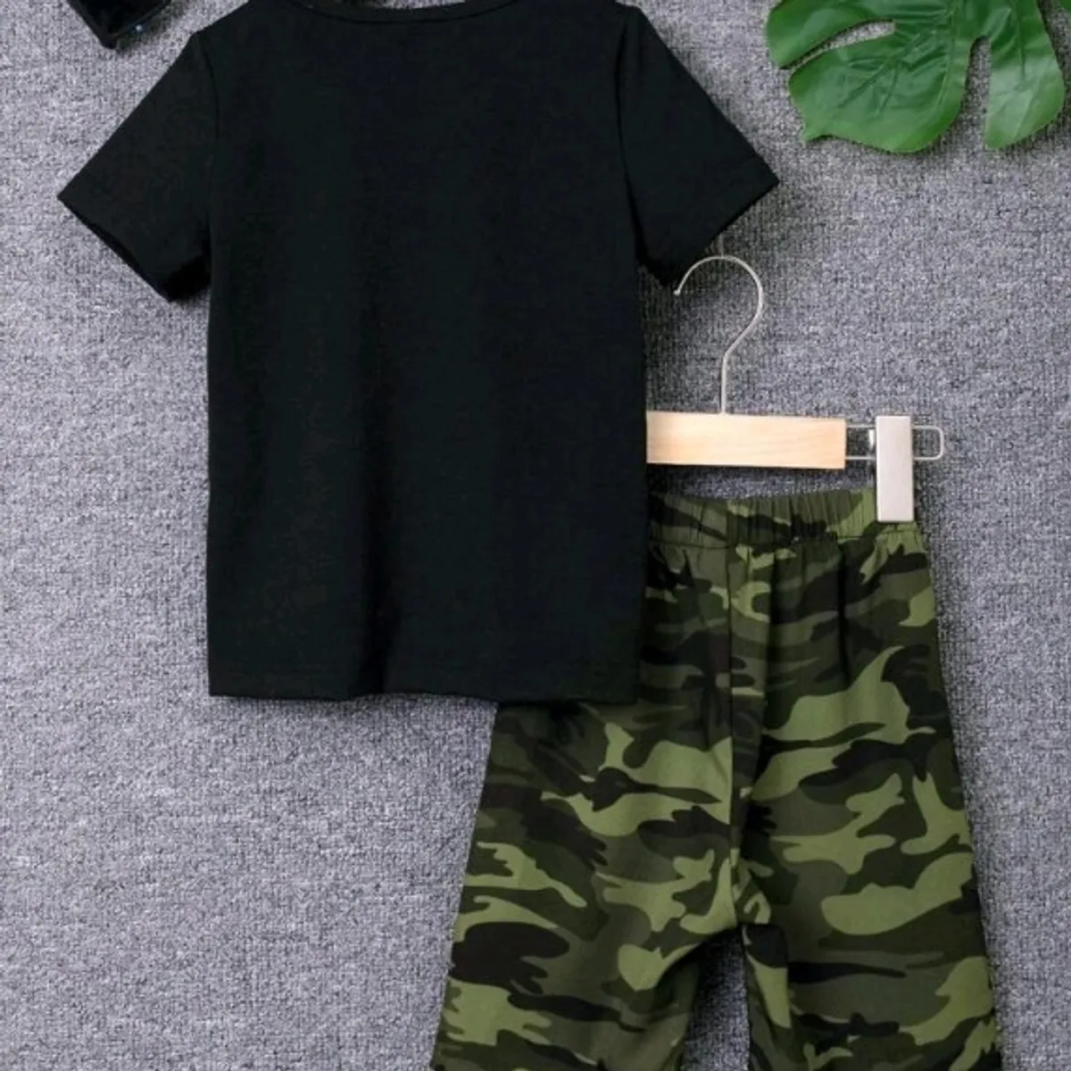 Boy Camouflage Patchwork Print Crew Neck Short Sleeve T-Shirt And Shorts Set-Size 7Y