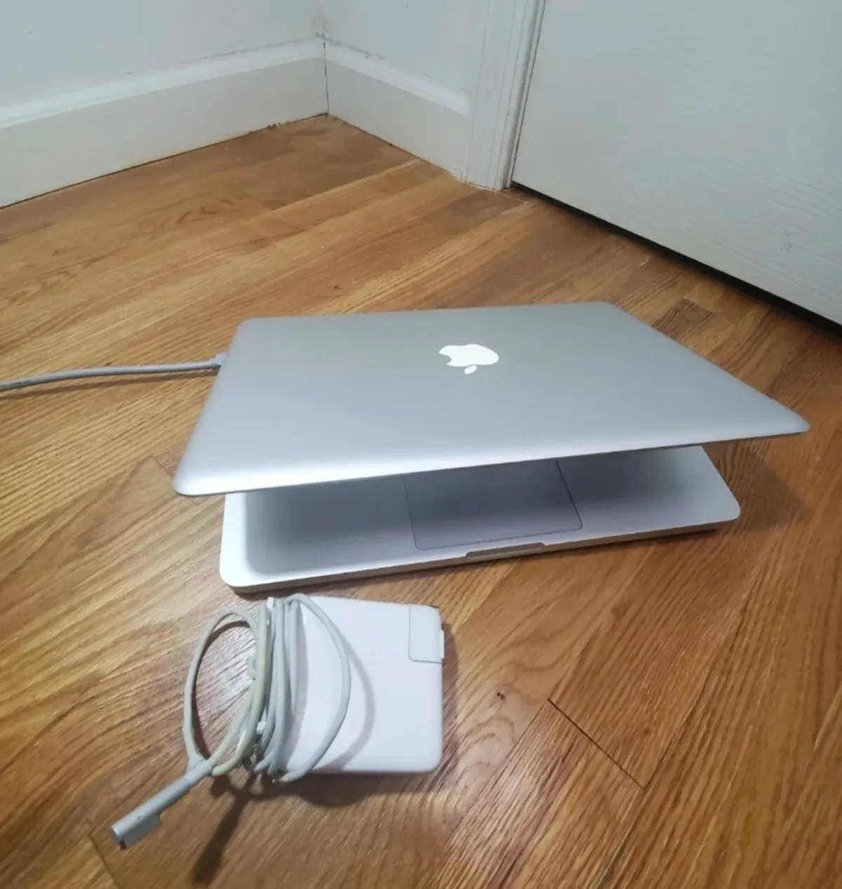 MacBook Pro 2011/2012 13” i5 8GB RAM 2.3GHz 256SSD