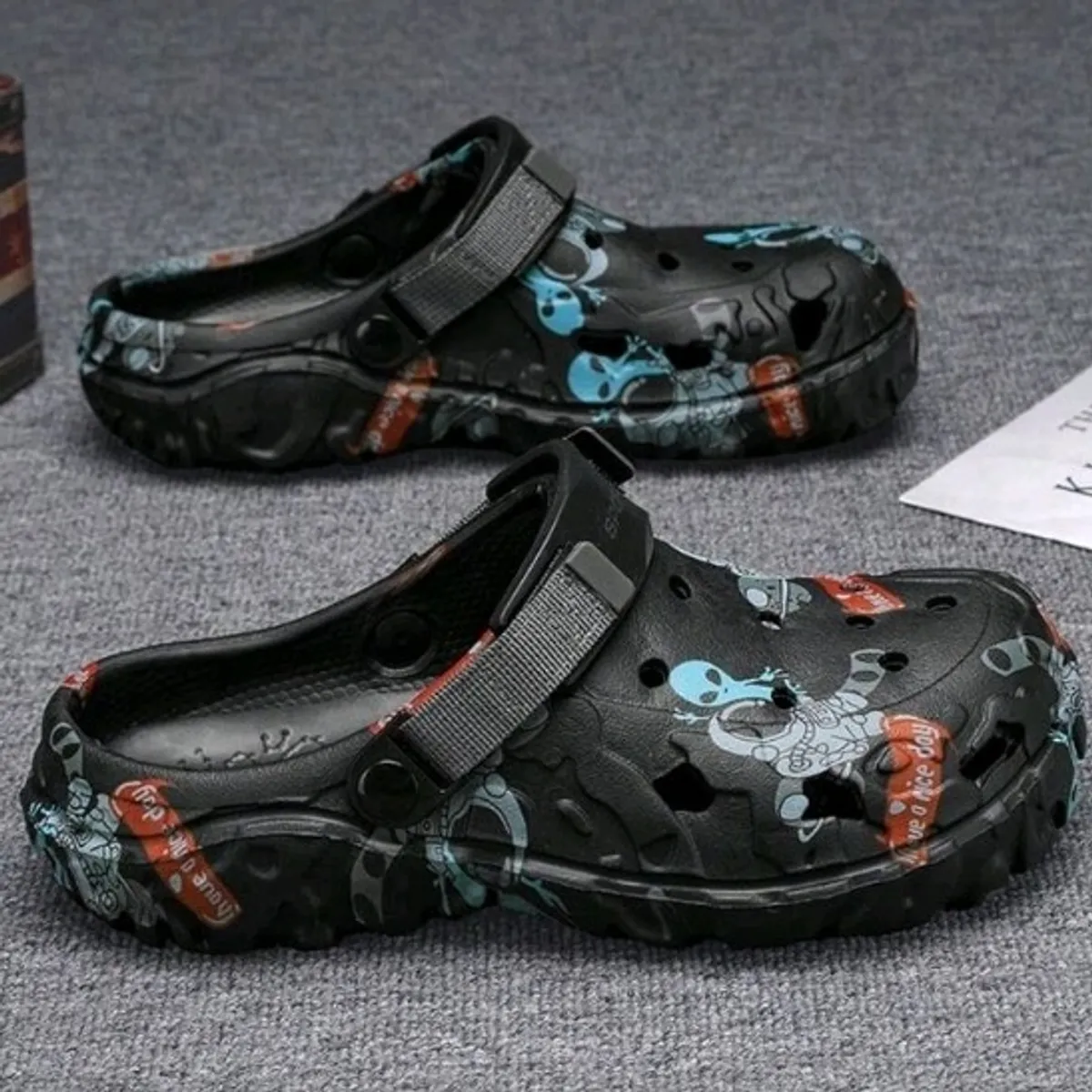 Men's  Graphic Clogs Slippers-Size 8
