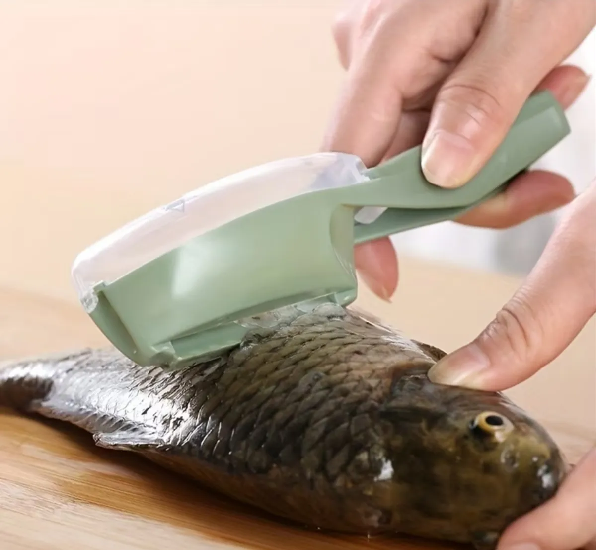 1PC Fish-Shaped Manual Scale Scraper with Lid, Creative Kitchen Tool Style, Protective Lid