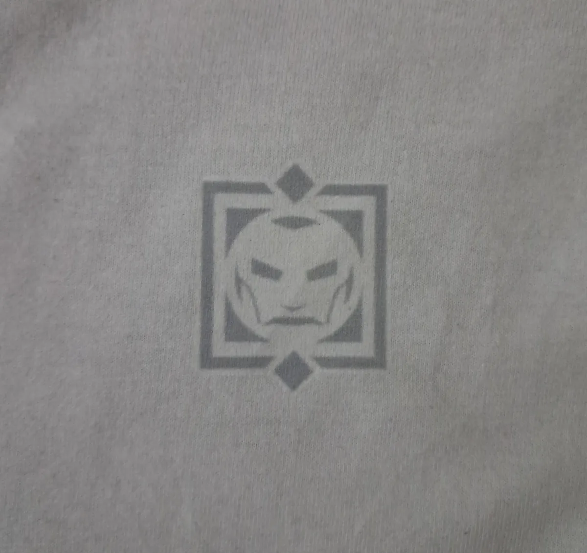 Secret Wars DOOM, White, Medium