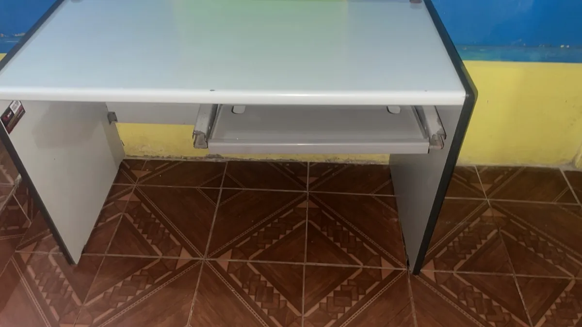 Office table