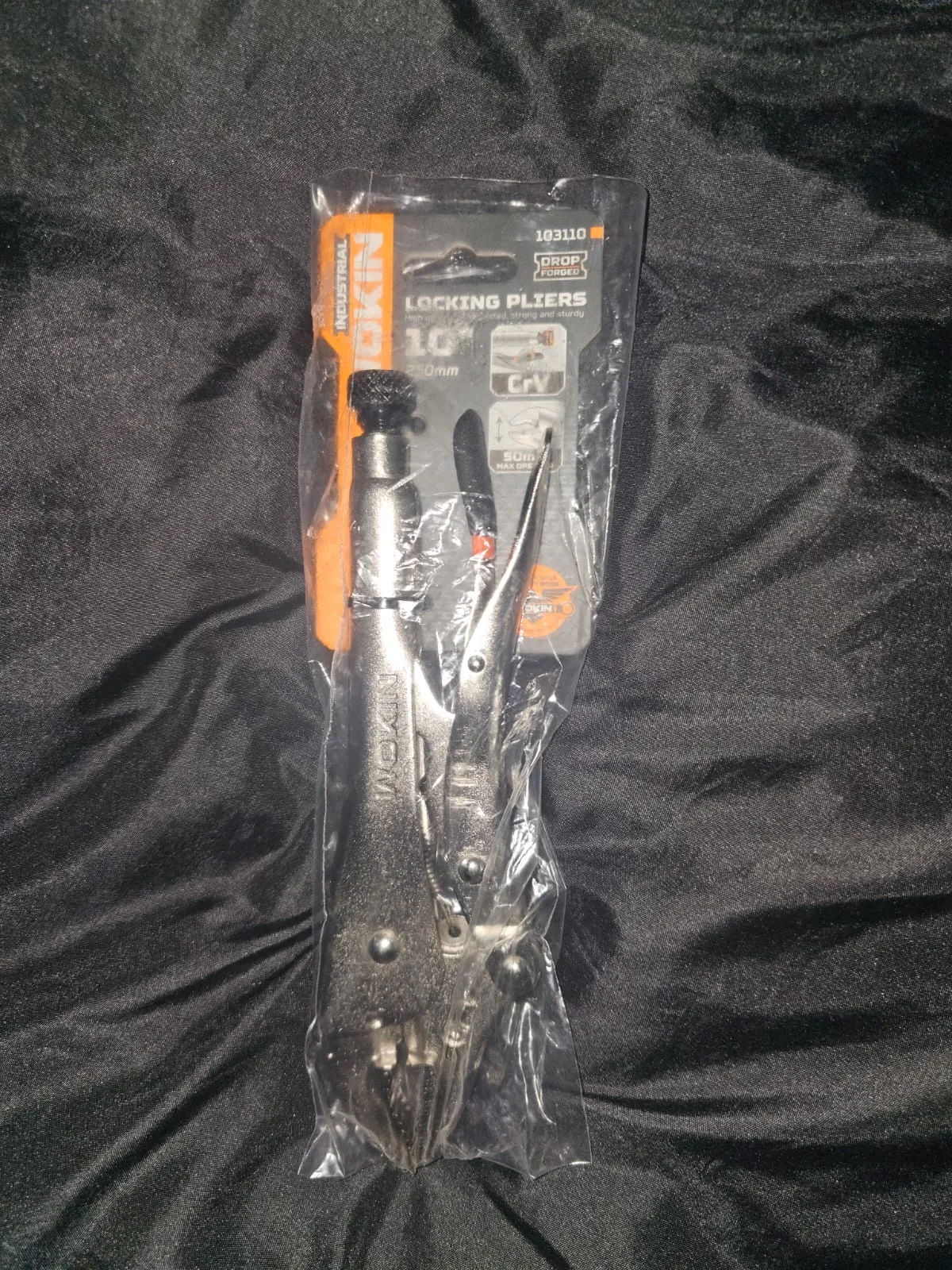 LOCKING PLIERS