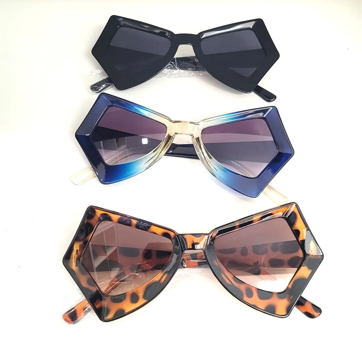 Retro Fashion Eyewear Dark Lens, Black