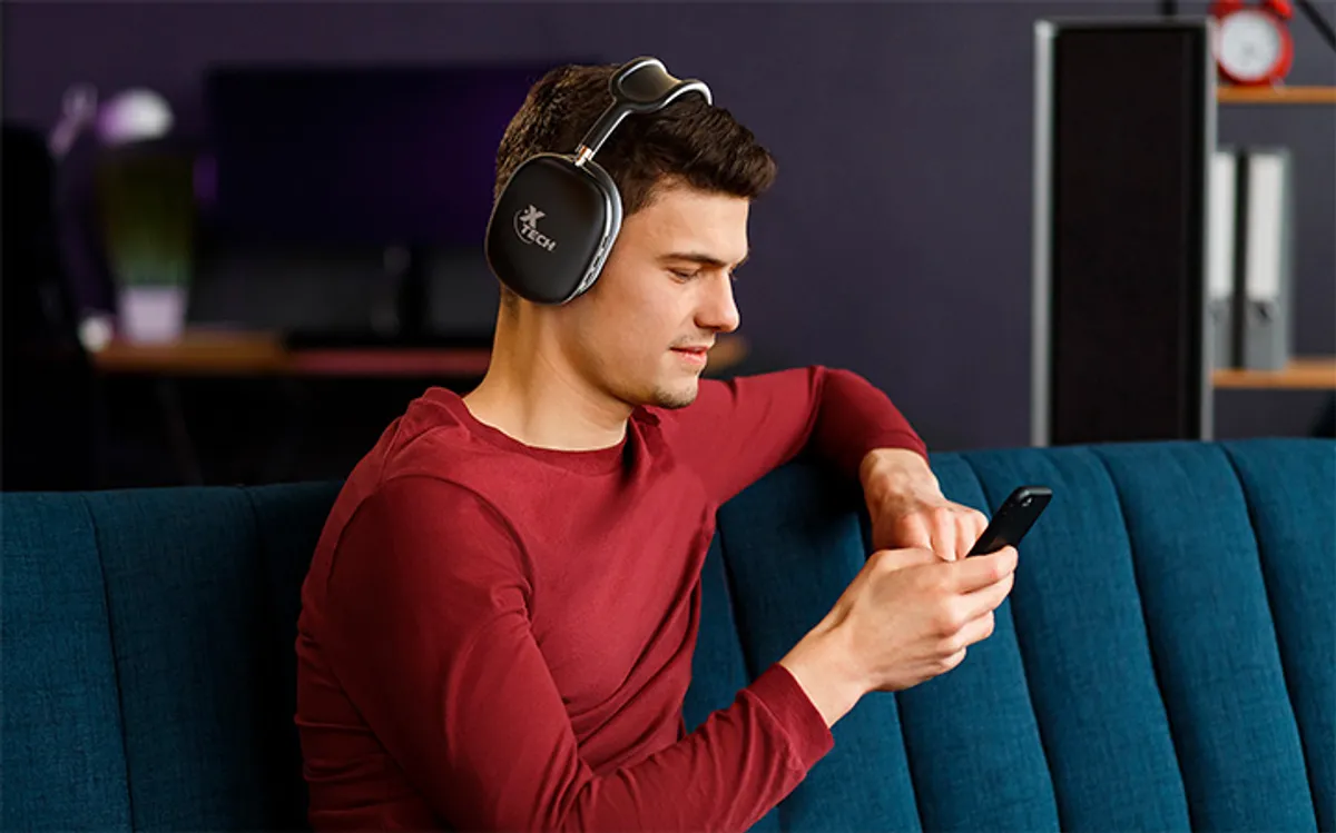 Xtech XTH-614 - Headphones with microphone - For Portable electronics / For Cellular phone / For Home audio