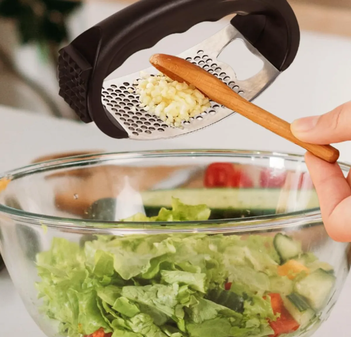 Stainless Steel  Manual Garlic Press Crusher Kitchen Tool